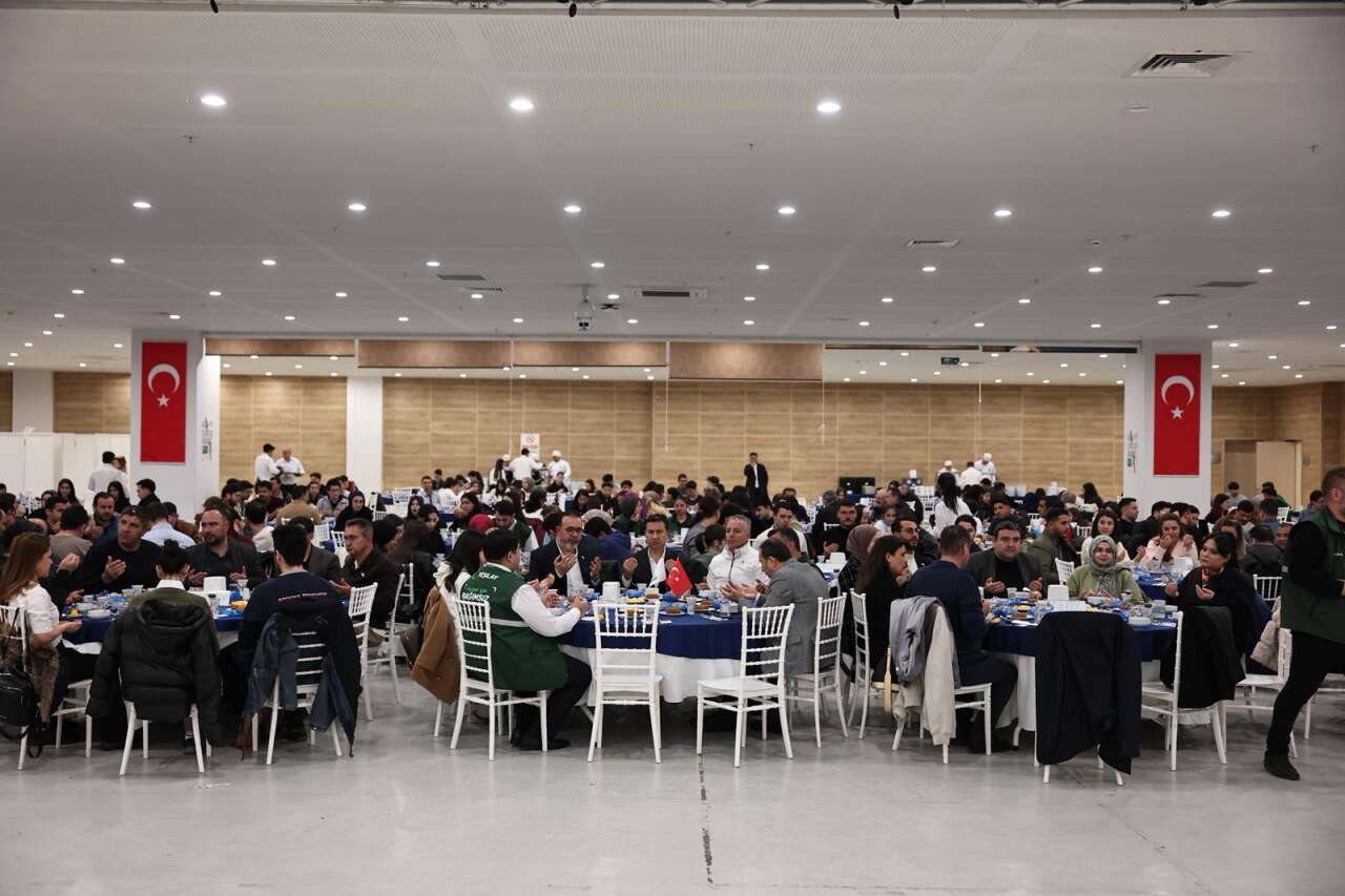 Büyükşehir ve Yeşilay Gençlerle Aynı Sofrada 5